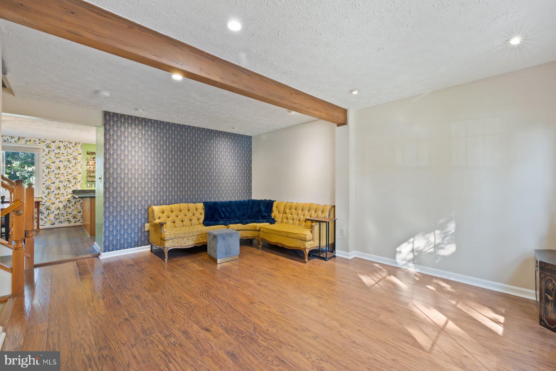 Centreville, Virginia, 20121, United States, 3 Bedrooms Bedrooms, ,4 BathroomsBathrooms,Residential,For Sale,1974352