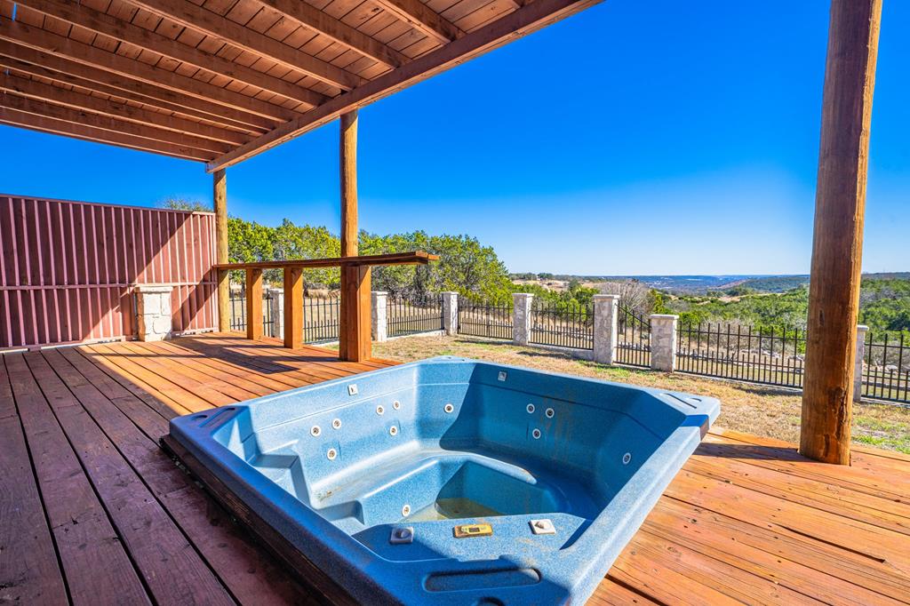 Kerrville, Texas, 78028, United States, 3 Bedrooms Bedrooms, ,5 BathroomsBathrooms,Residential,For Sale,1930958