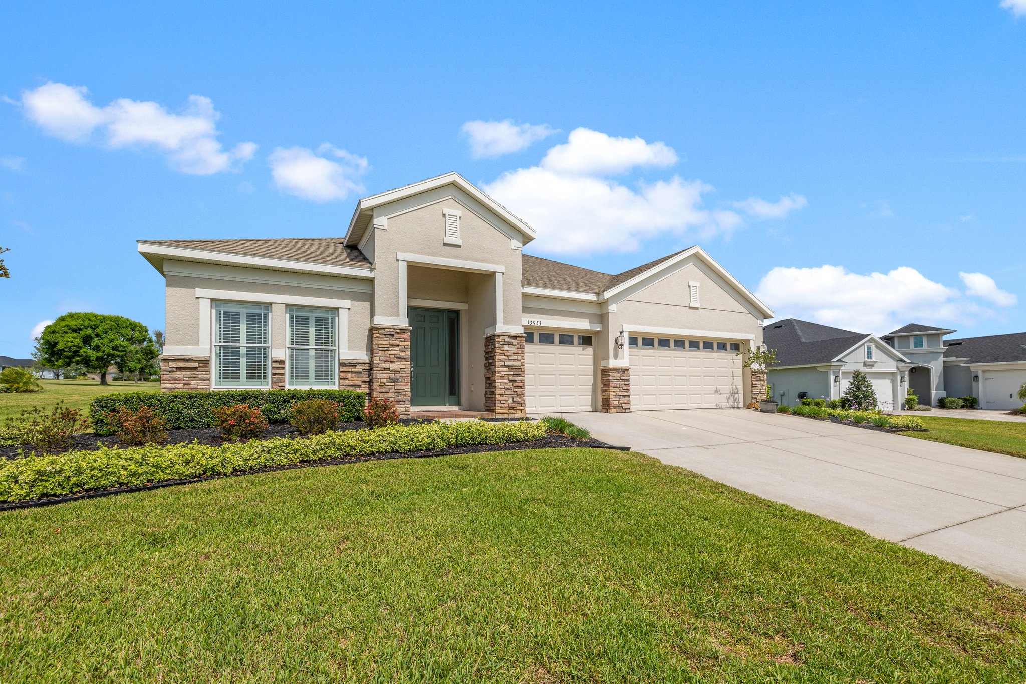 Dade City, Florida, 33525, United States, 4 Bedrooms Bedrooms, ,3 BathroomsBathrooms,Residential,For Sale,1854266