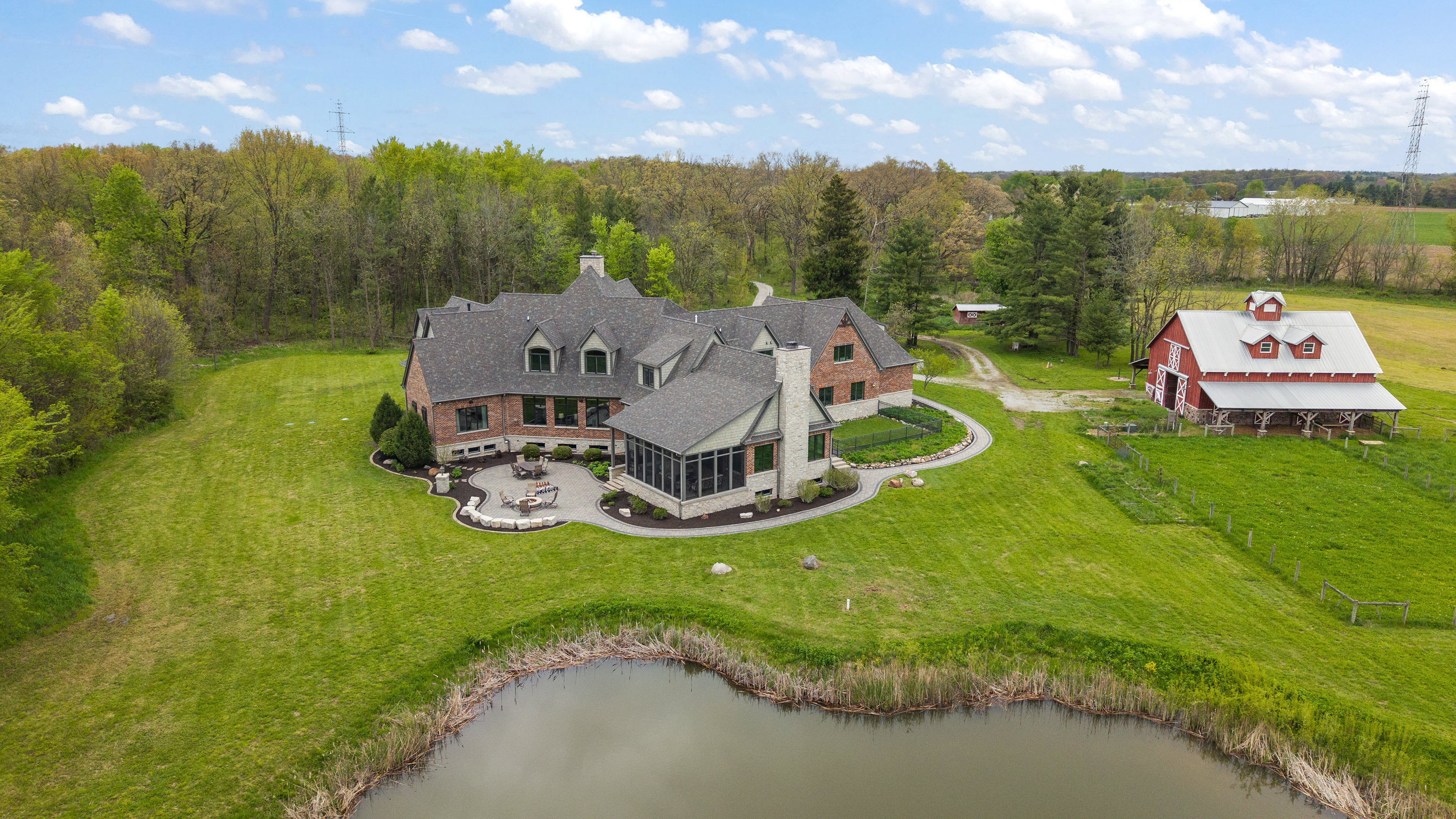  77+ Acre Estate Offering a Blend of Open Ground and Wooded Surroundings - 物件實景