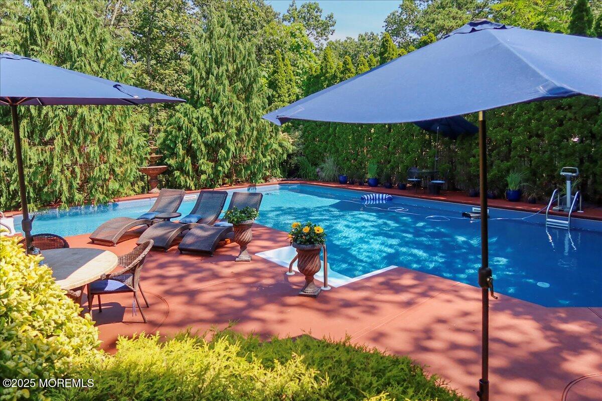 Howell, New Jersey, 07731, United States, 4 Bedrooms Bedrooms, ,3 BathroomsBathrooms,Residential,For Sale,1902992