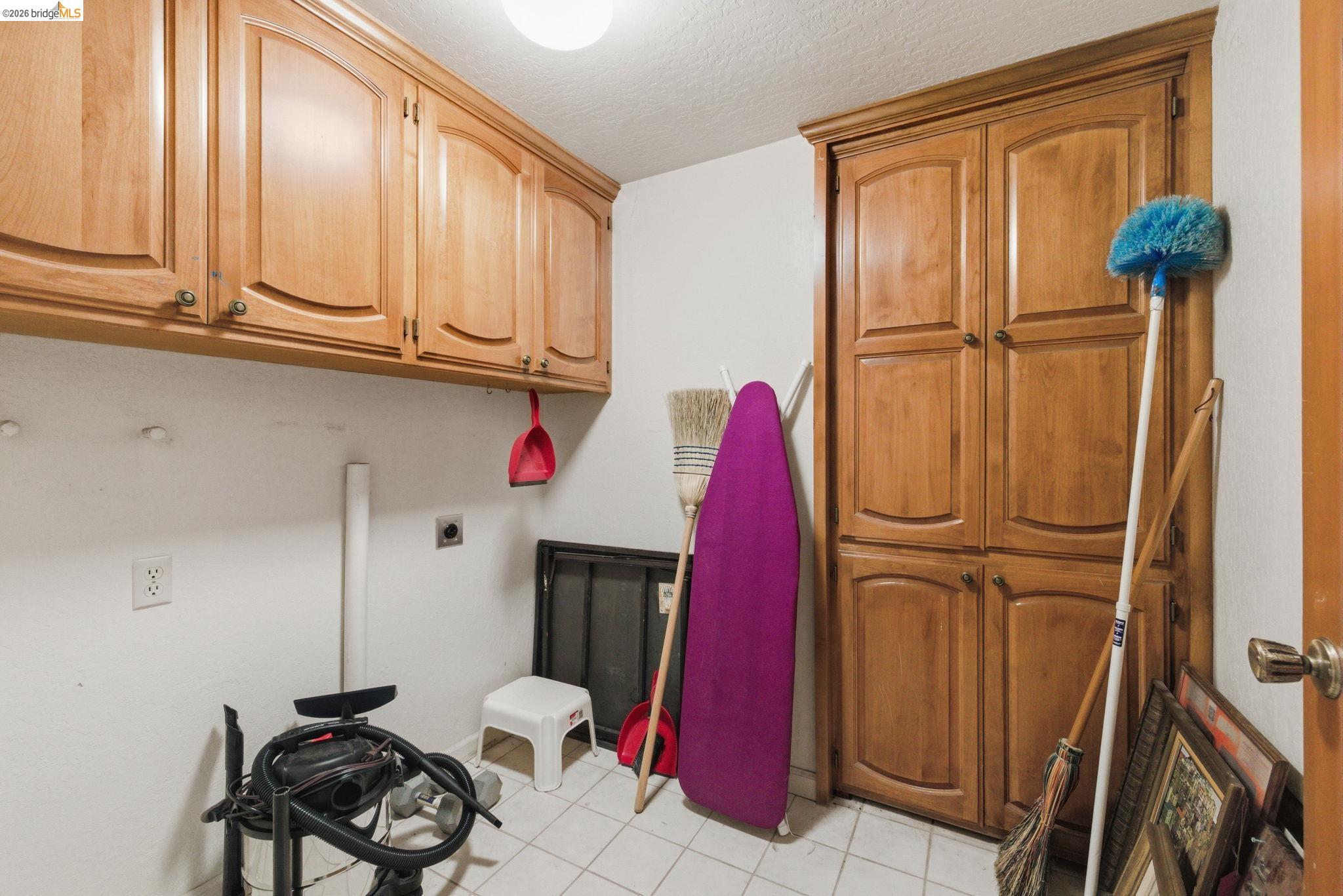 Columbia, California, 95310, United States, 4 Bedrooms Bedrooms, ,4 BathroomsBathrooms,Residential,For Sale,2025045