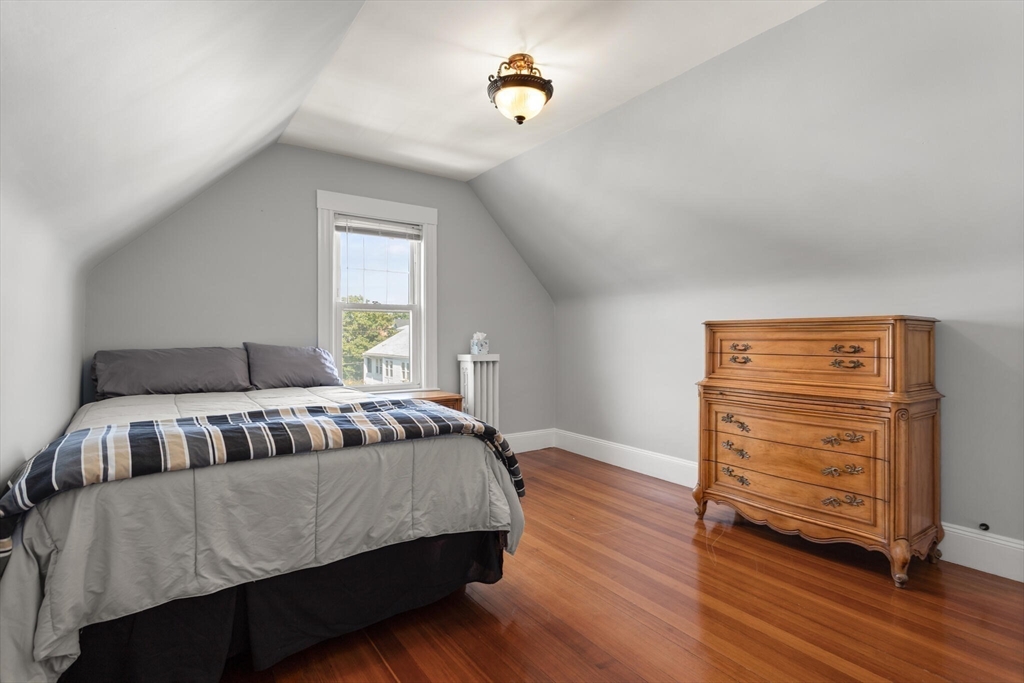 Medford, Massachusetts, 02155, United States, 4 Bedrooms Bedrooms, ,2 BathroomsBathrooms,Residential,For Sale,1904256