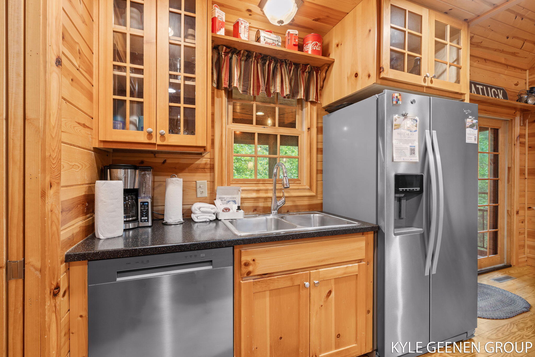 Saugatuck, Michigan, 49453, United States, 3 Bedrooms Bedrooms, ,2 BathroomsBathrooms,Residential,For Sale,1917281