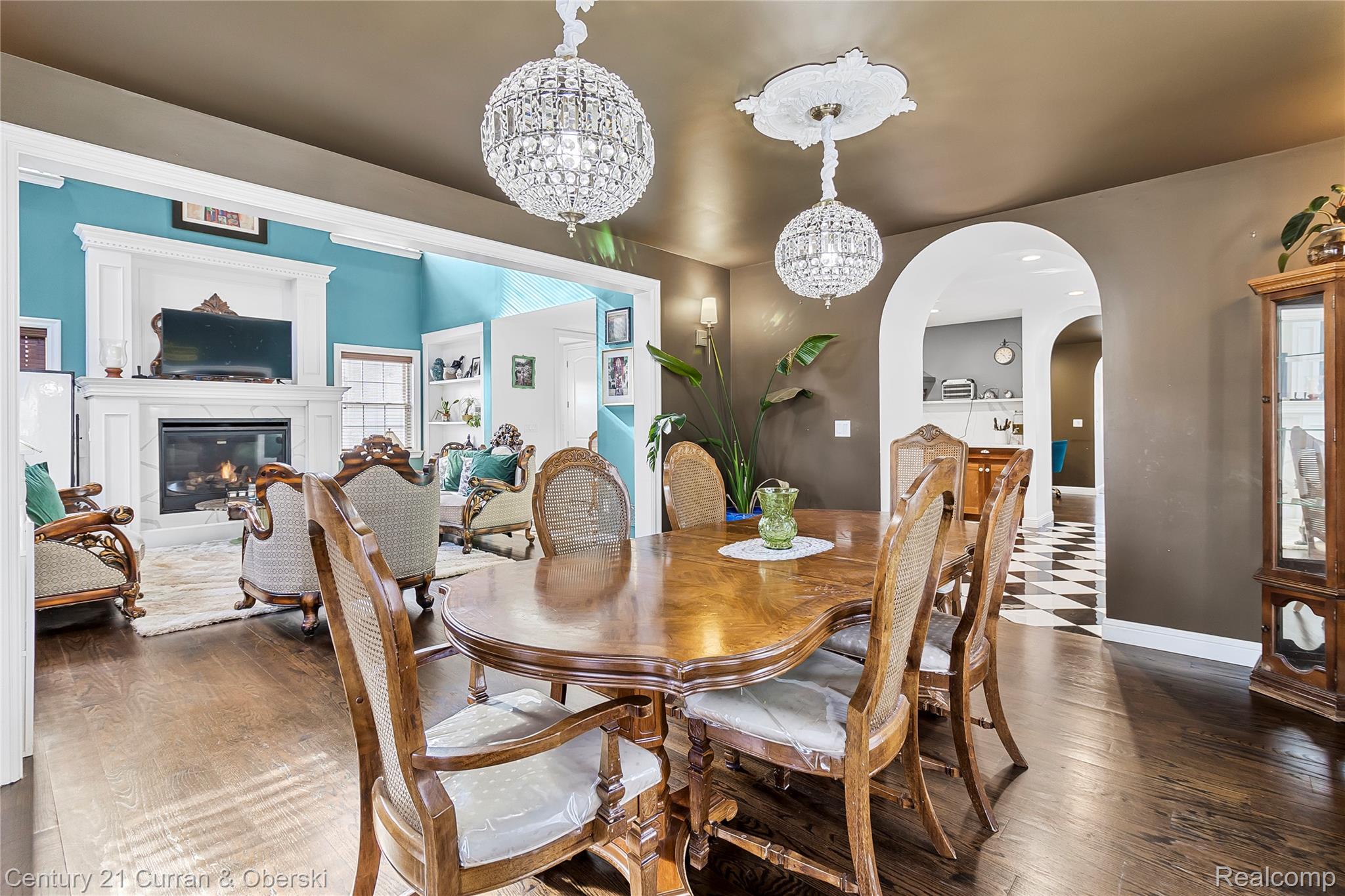 Dearborn, Michigan, 48124, United States, 4 Bedrooms Bedrooms, ,3 BathroomsBathrooms,Residential,For Sale,1921247