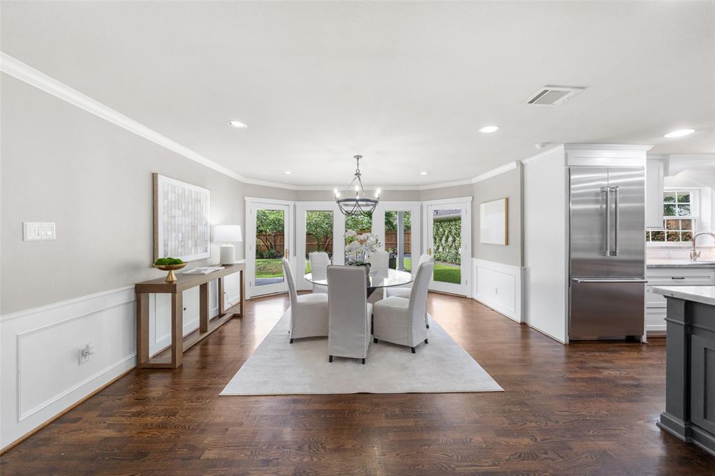 Houston, Texas, 77079, United States, 4 Bedrooms Bedrooms, ,3 BathroomsBathrooms,Residential,For Sale,1856423