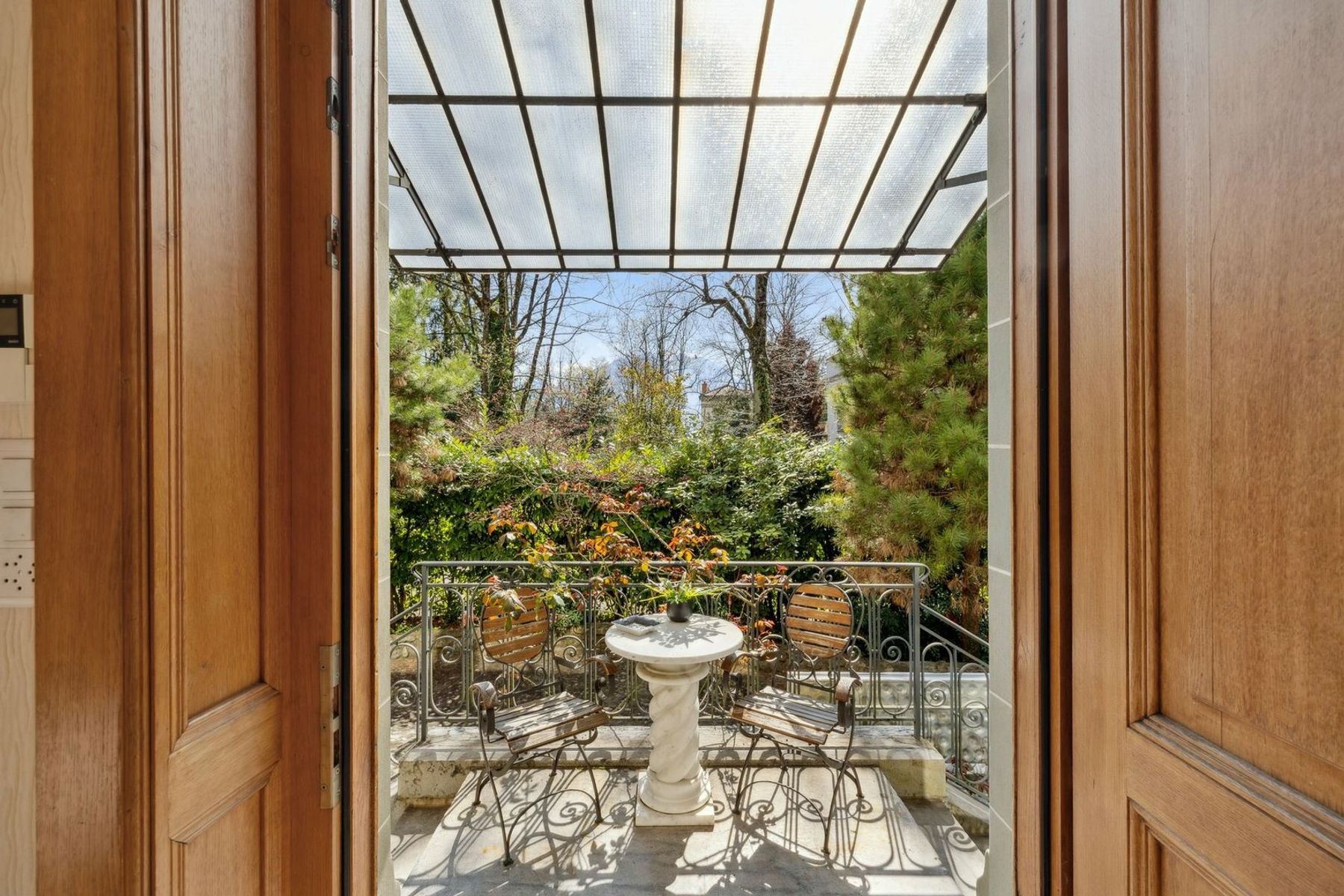  Prestigious property a few steps from the lakefront, lush parkland - 物件實景