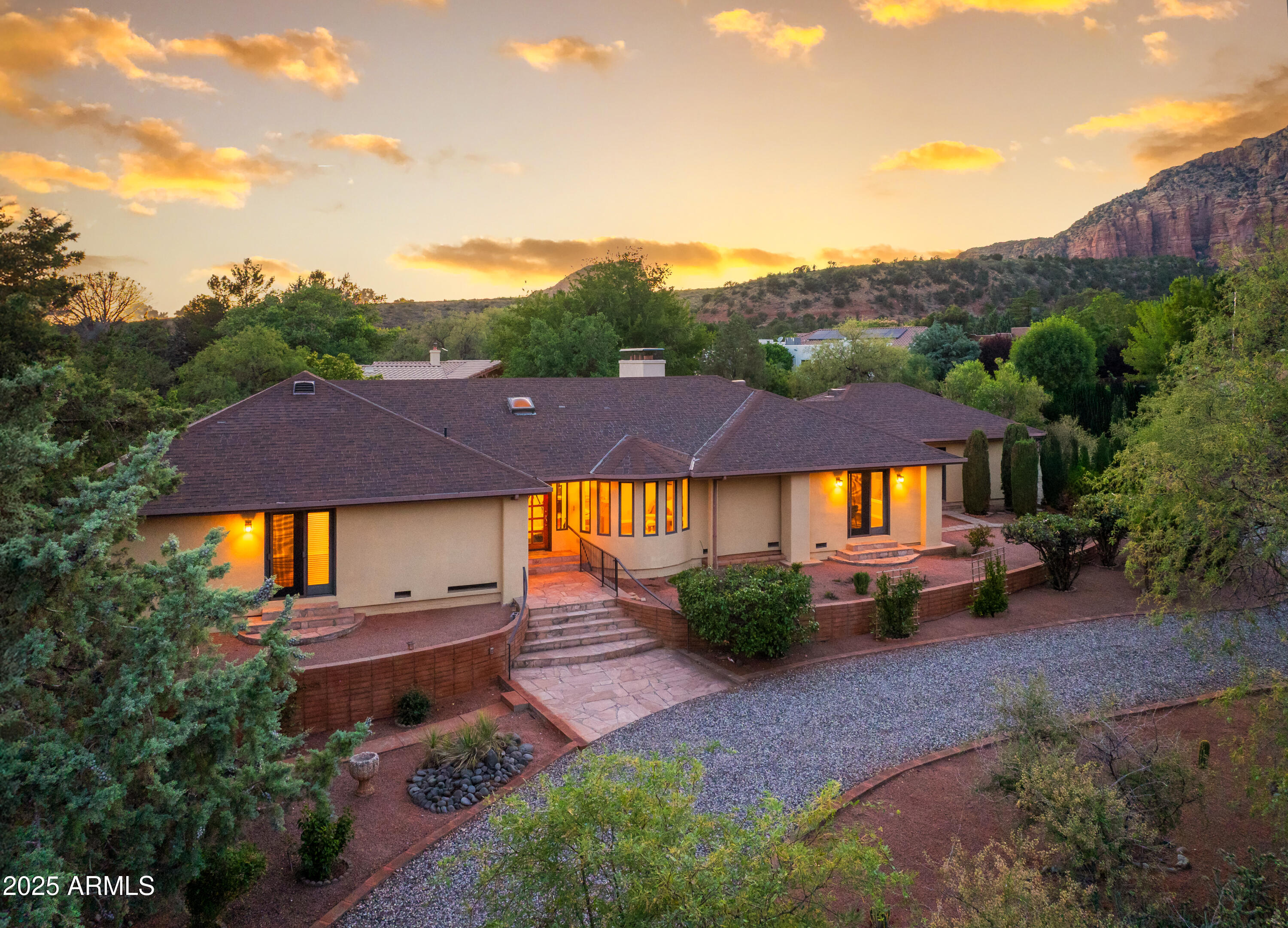 Sedona, Arizona, 86351, United States, 3 Bedrooms Bedrooms, ,4 BathroomsBathrooms,Residential,For Sale,2003507
