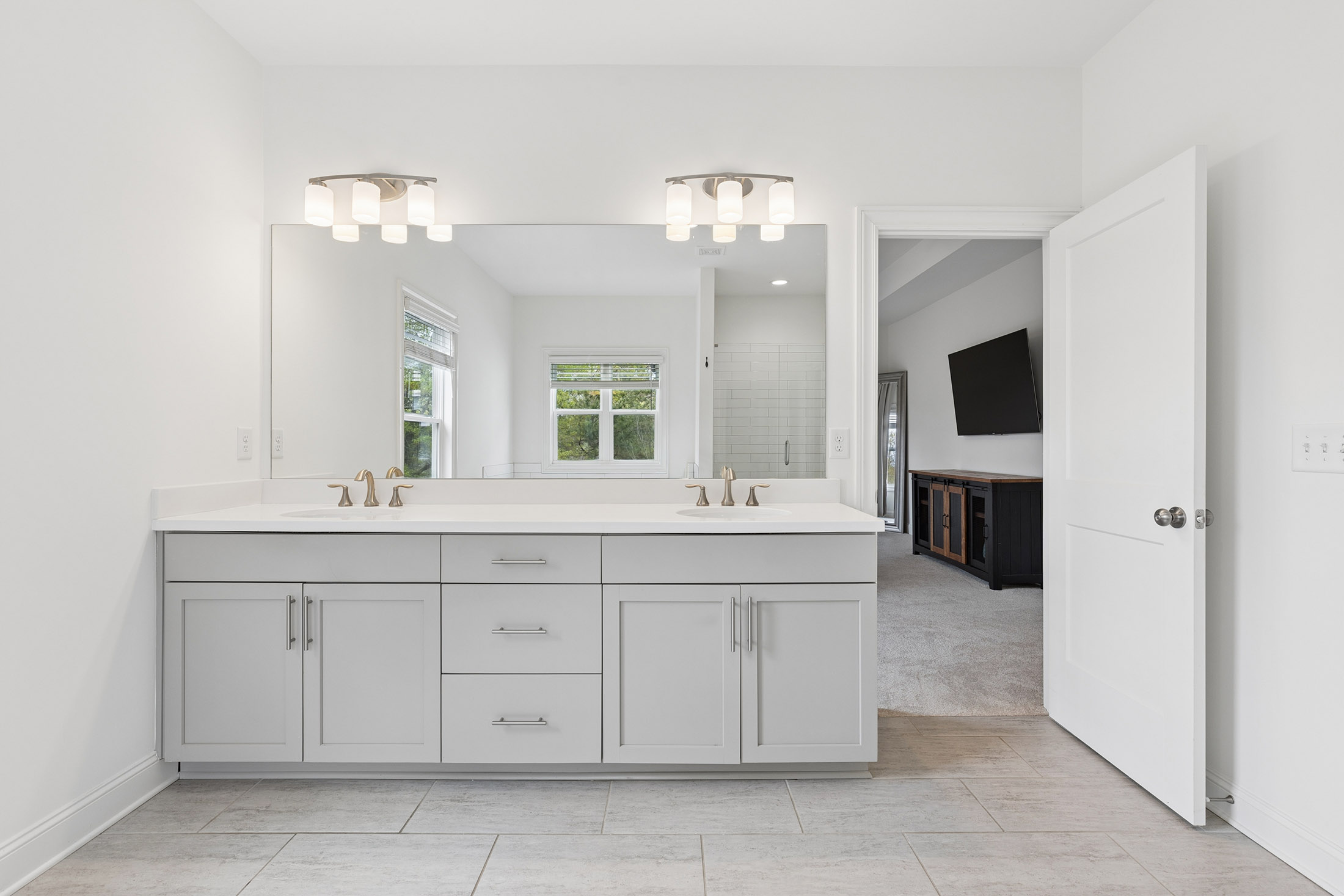  Freshly Updated and Move-in Ready Home in a Prime Westside Location - 物件實景