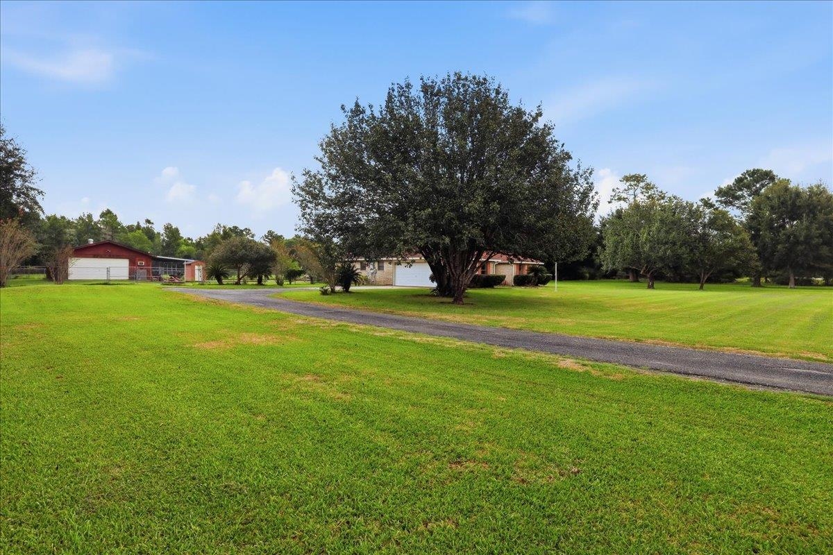 Garrison Dr, Orange, TX 77630