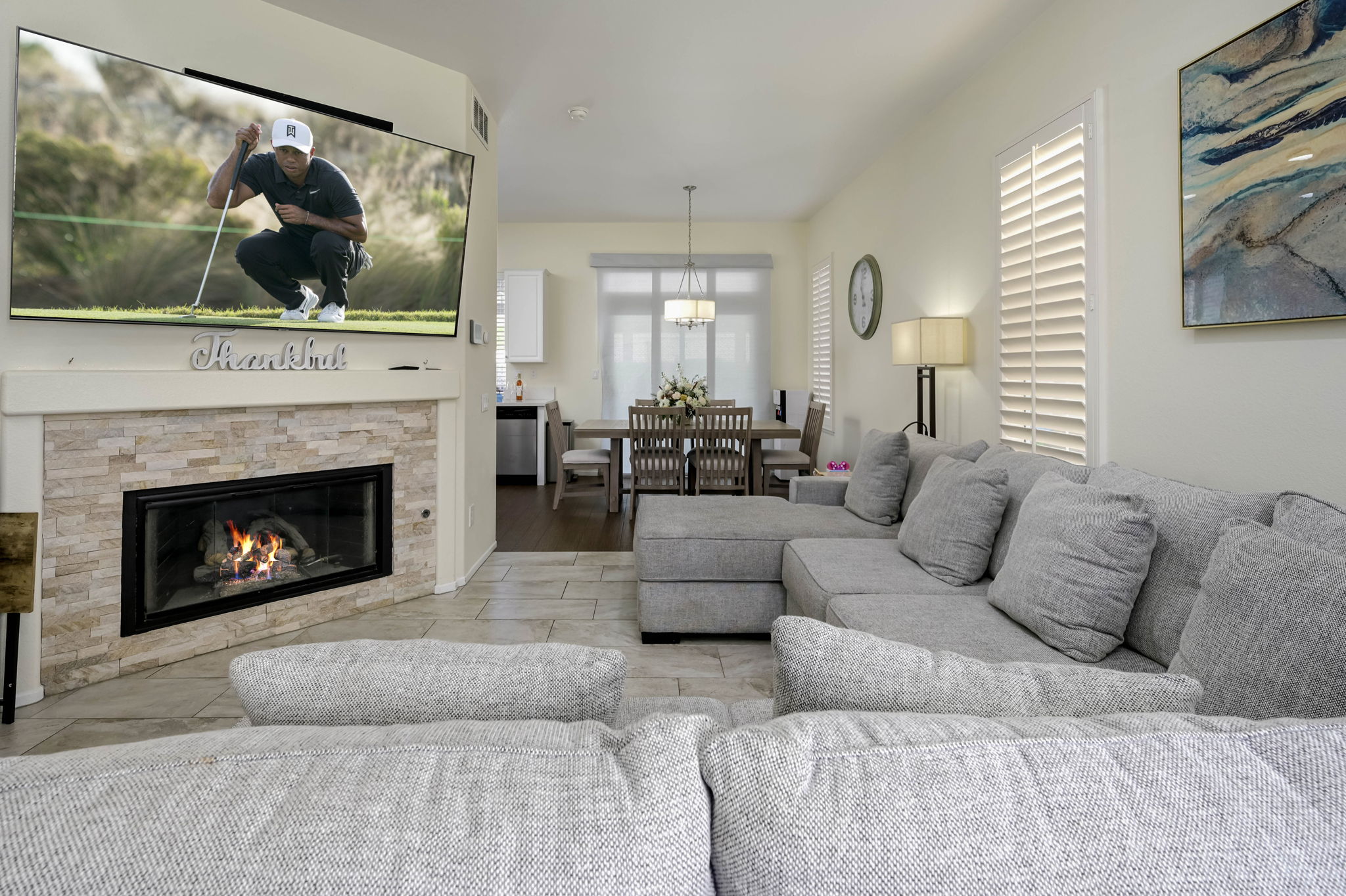 Corona, California, 92879, United States, 2 Bedrooms Bedrooms, ,3 BathroomsBathrooms,Residential,For Sale,2008178