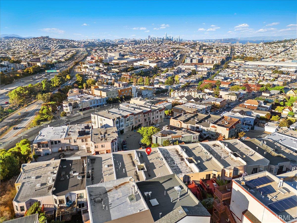 San Francisco, California, 94124, United States, 3 Bedrooms Bedrooms, ,2 BathroomsBathrooms,Residential,For Sale,2001801