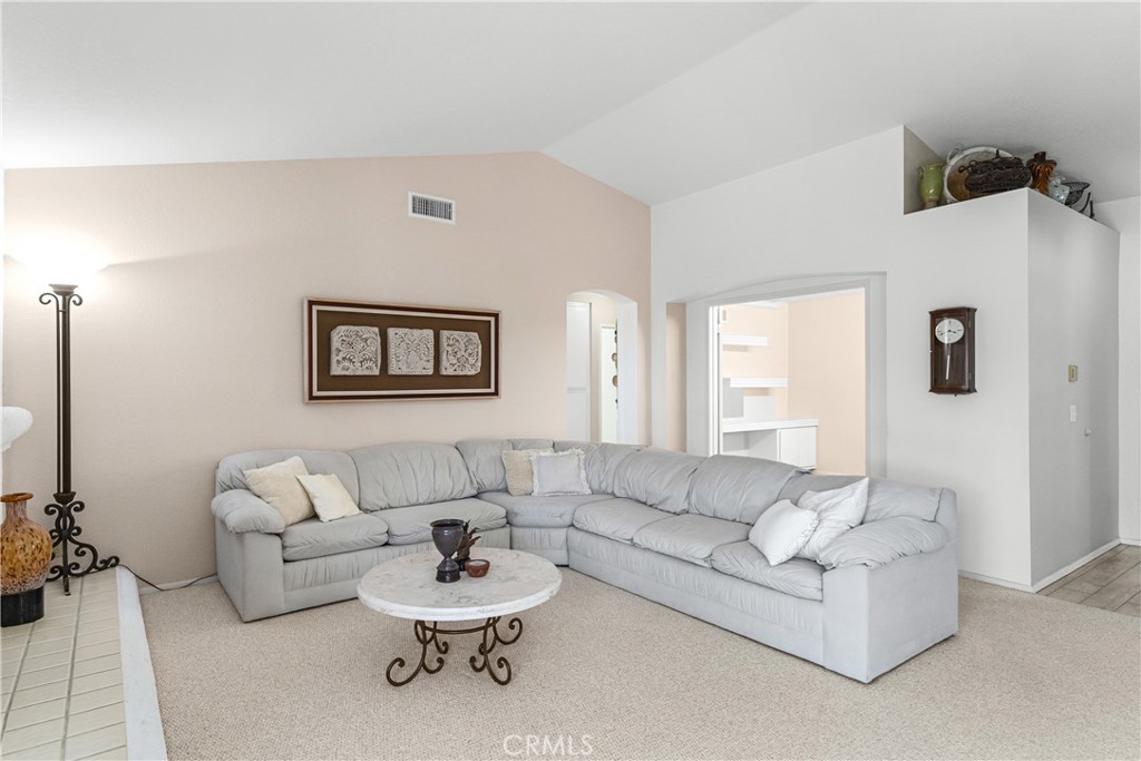 Upland, California, 91784, United States, 3 Bedrooms Bedrooms, ,1 BathroomBathrooms,Residential,For Sale,1899401
