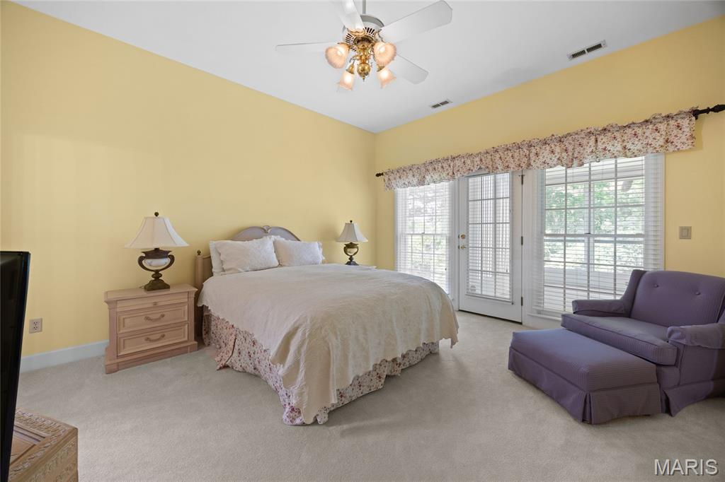 Chesterfield, Missouri, 63017, United States, 3 Bedrooms Bedrooms, ,4 BathroomsBathrooms,Residential,For Sale,1890003