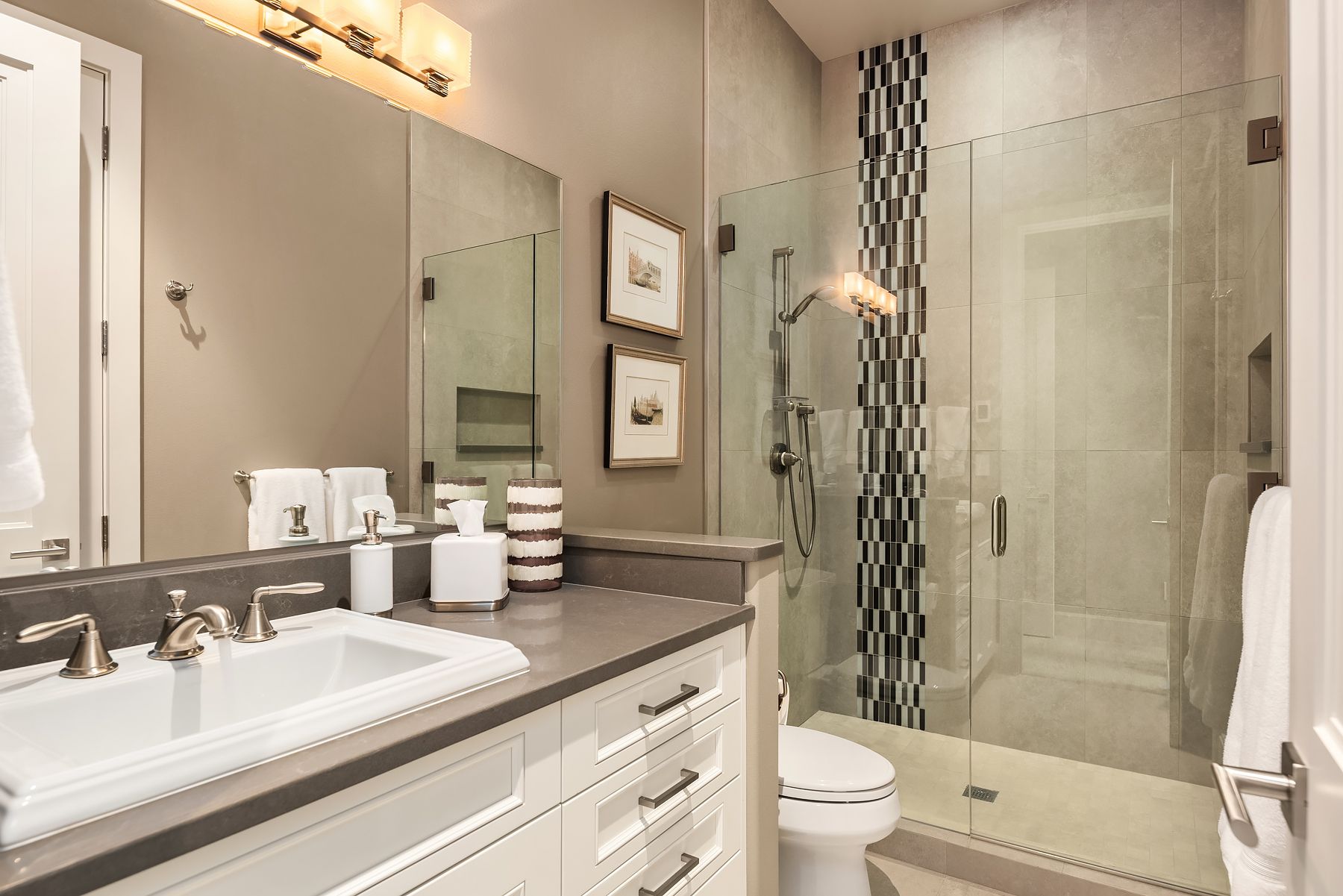  10410 NE 58th St, Kirkland, WA 98033 - 物件實景