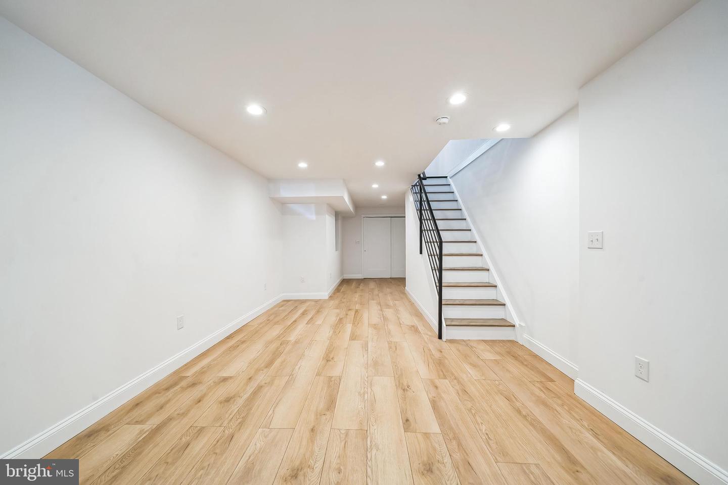 Philadelphia, Pennsylvania, 19130, United States, 4 Bedrooms Bedrooms, ,3 BathroomsBathrooms,Residential,For Sale,1949976