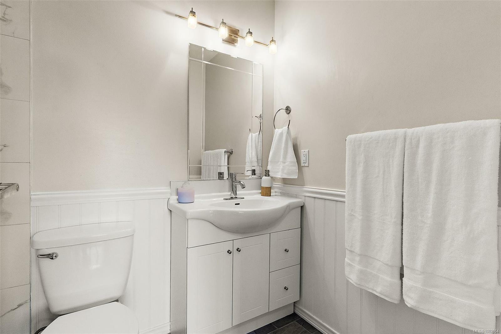 VIEW ROYAL, British Columbia, V9B 5H7, CA, 2 Bedrooms Bedrooms, ,Residential,For Sale,1874992