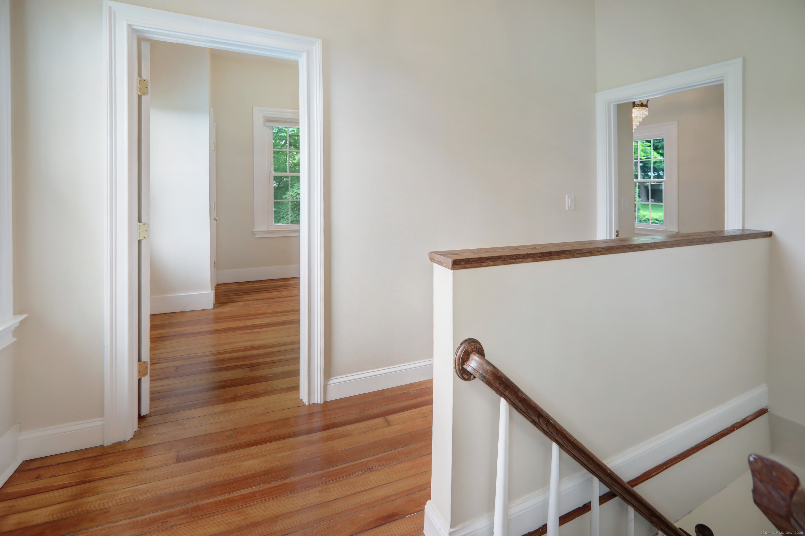 Hamden, Connecticut, 06518, United States, 9 Bedrooms Bedrooms, ,3 BathroomsBathrooms,Residential,For Sale,1940176