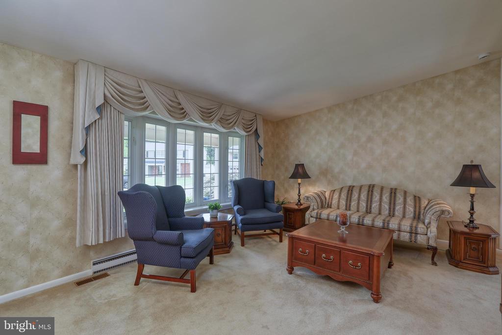 Morrisville, Pennsylvania, 19067, United States, 4 Bedrooms Bedrooms, ,3 BathroomsBathrooms,Residential,For Sale,1907545