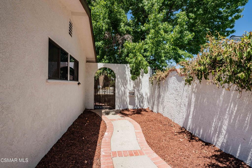 Granada Hills, California, 91344, United States, 4 Bedrooms Bedrooms, ,2 BathroomsBathrooms,Residential,For Sale,1900791
