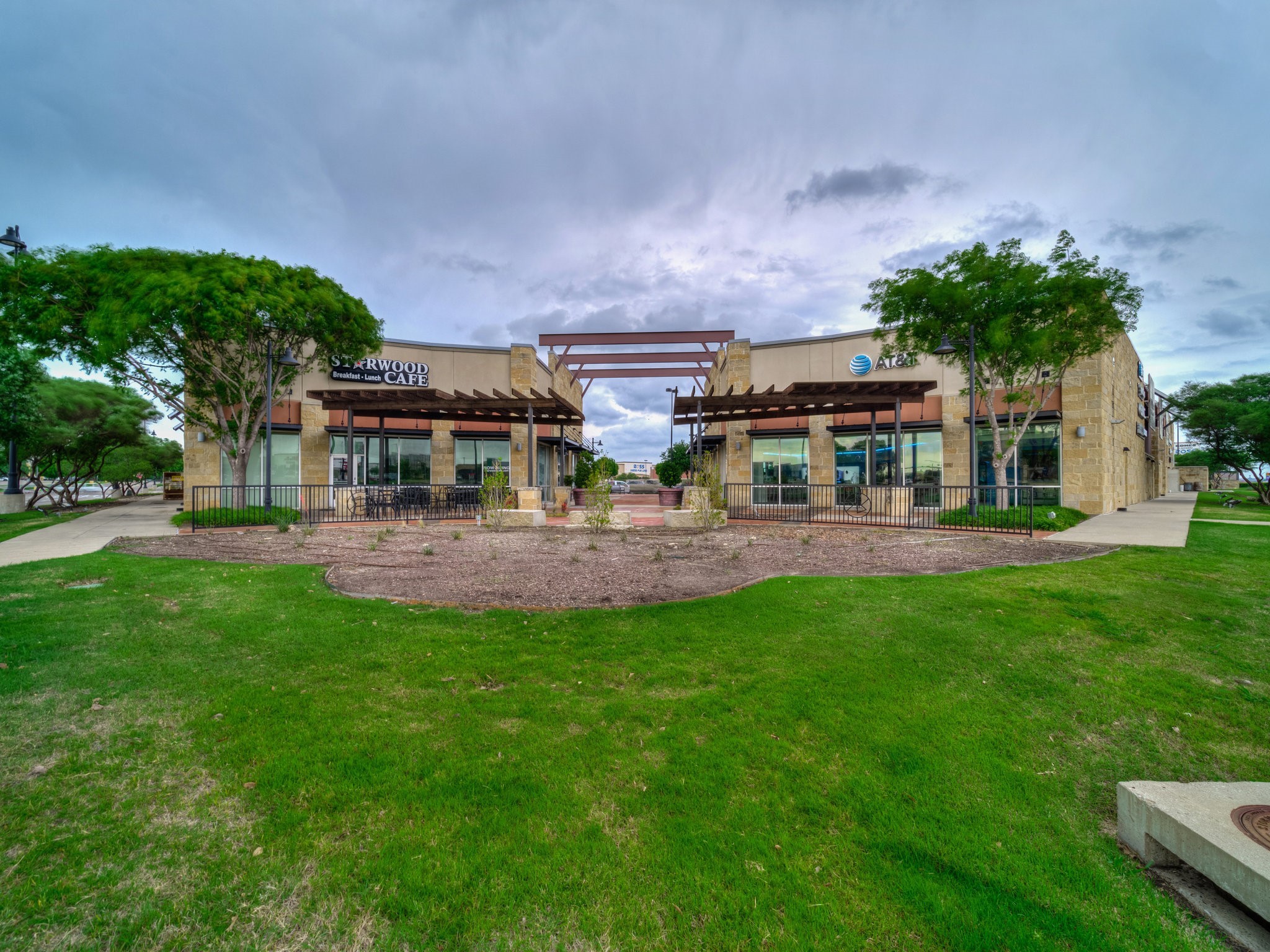 Krum, Texas, 76249, United States, 5 Bedrooms Bedrooms, ,4 BathroomsBathrooms,Residential,For Sale,1795131
