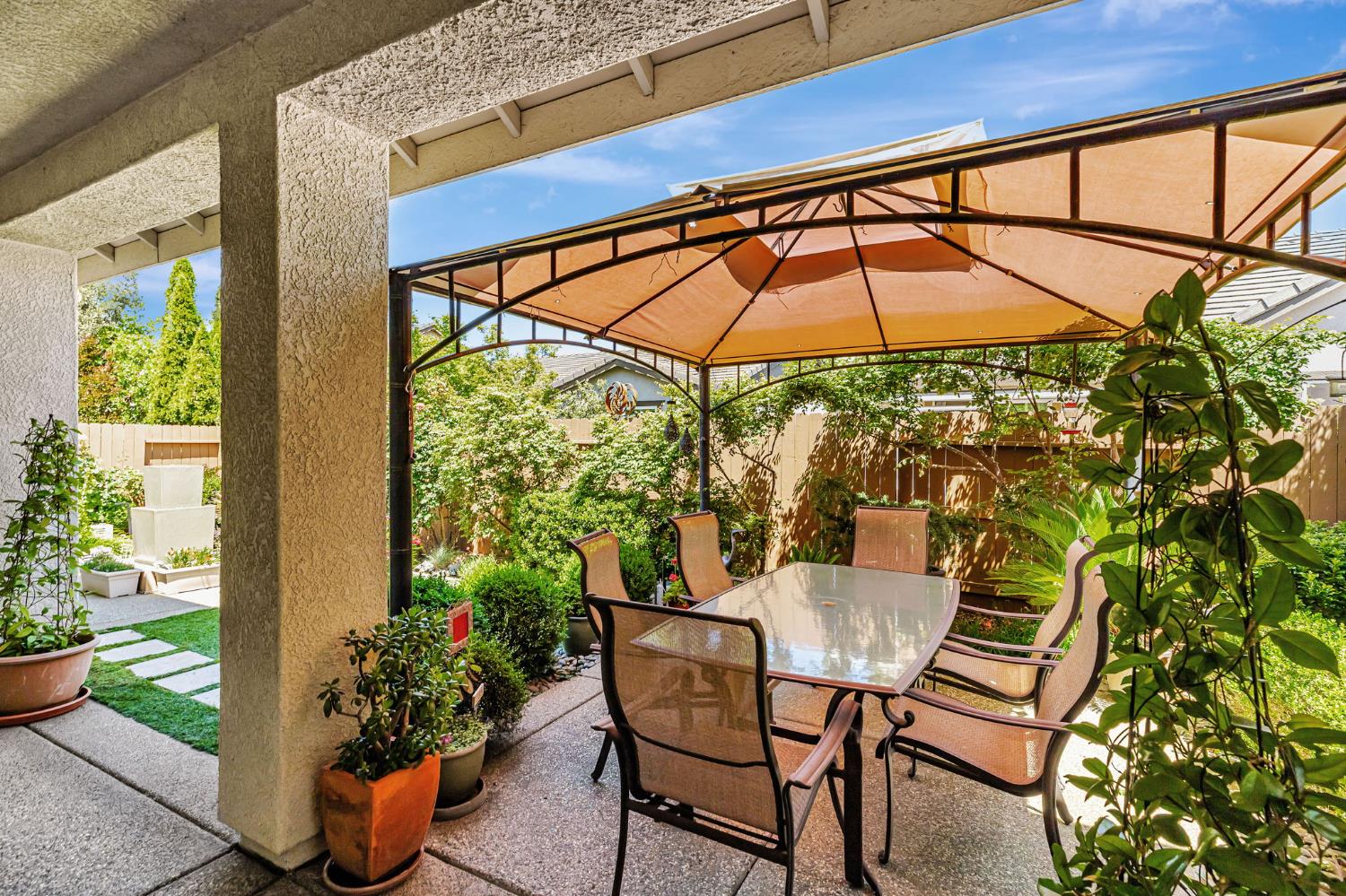 Elk Grove, California, 95757, United States, 2 Bedrooms Bedrooms, ,2 BathroomsBathrooms,Residential,For Sale,1901931