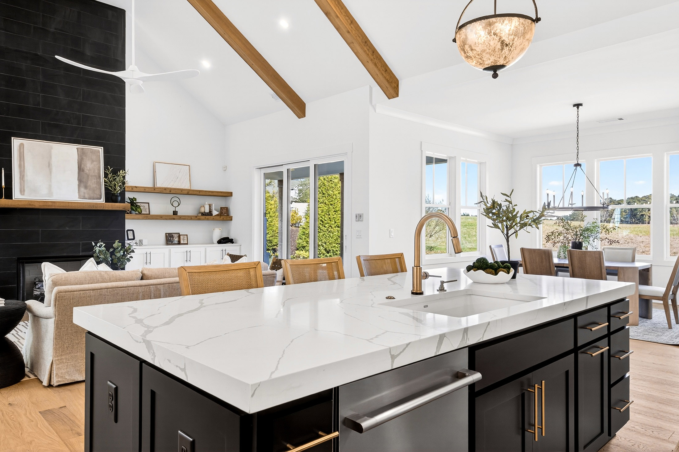  Stunning New Home by Green Park Homes in Sought-after Cuscowilla Community - 物件實景