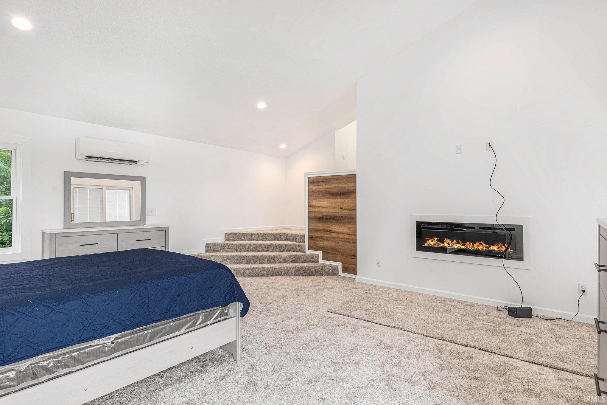 Osceola, Indiana, 46561, United States, 4 Bedrooms Bedrooms, ,3 BathroomsBathrooms,Residential,For Sale,1983997