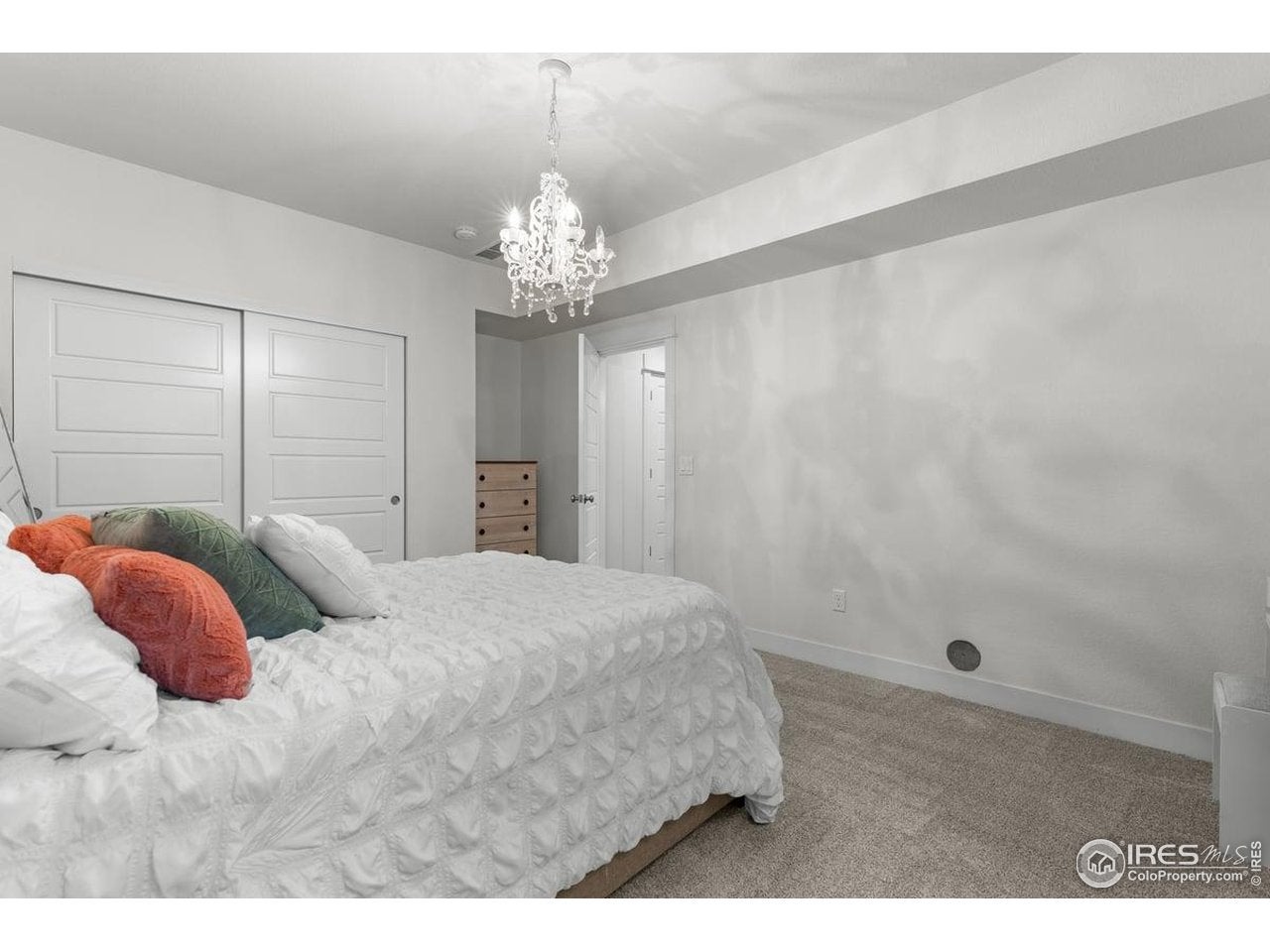 Windsor, Colorado, 80550, United States, 6 Bedrooms Bedrooms, ,4 BathroomsBathrooms,Residential,For Sale,1996243