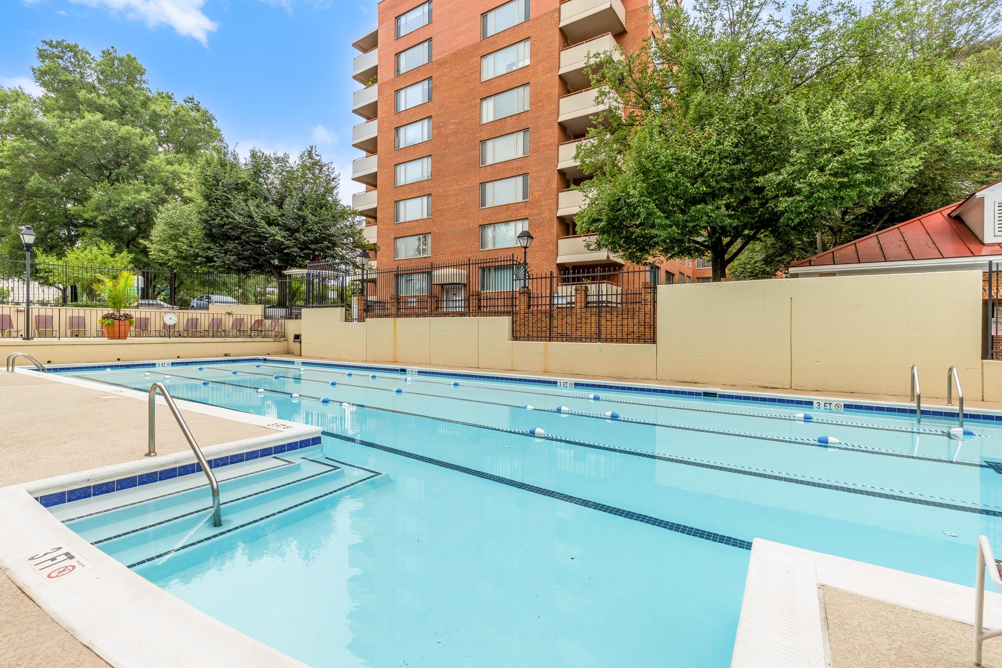  1021 Arlington Boulevard, Arlington, VA, 22209 - 物件實景