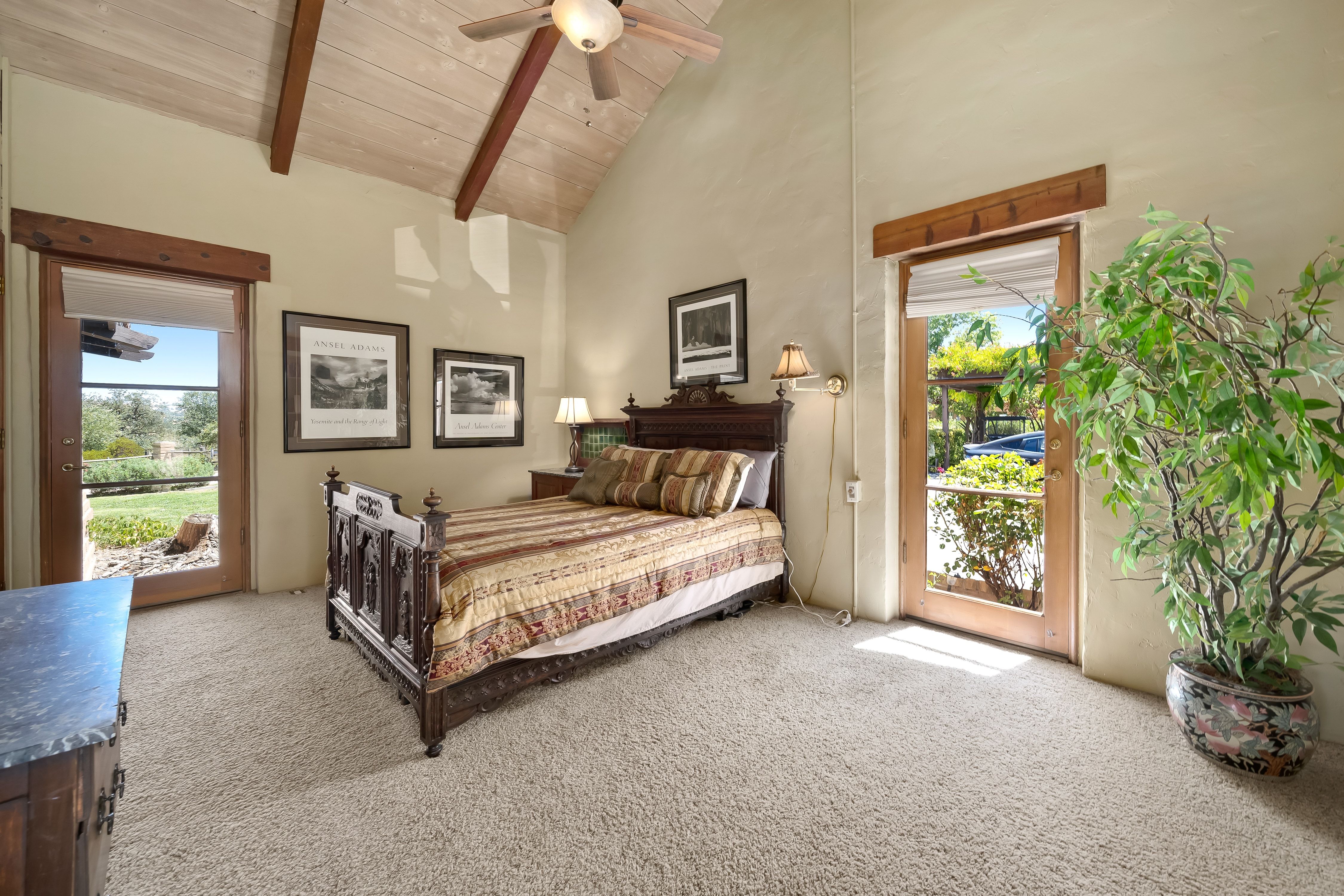  2995 Pleasant Valley Road - 物件實景