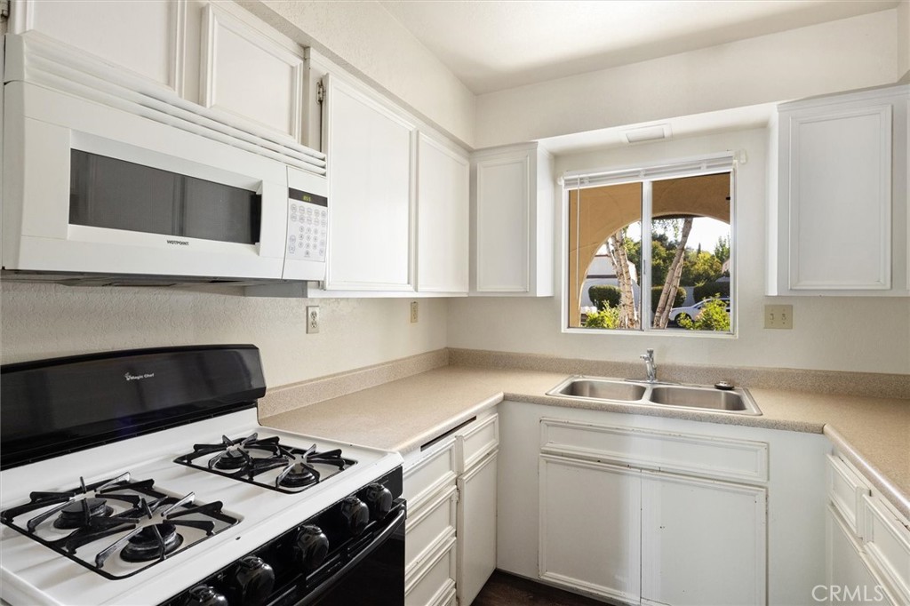 Atascadero, California, 93422, United States, 3 Bedrooms Bedrooms, ,2 BathroomsBathrooms,Residential,For Sale,1978952