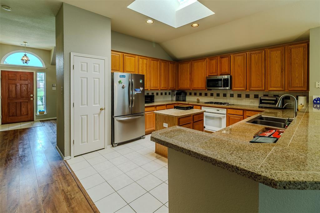 Plano, Texas, 75025, United States, 3 Bedrooms Bedrooms, ,2 BathroomsBathrooms,Residential,For Sale,1984176