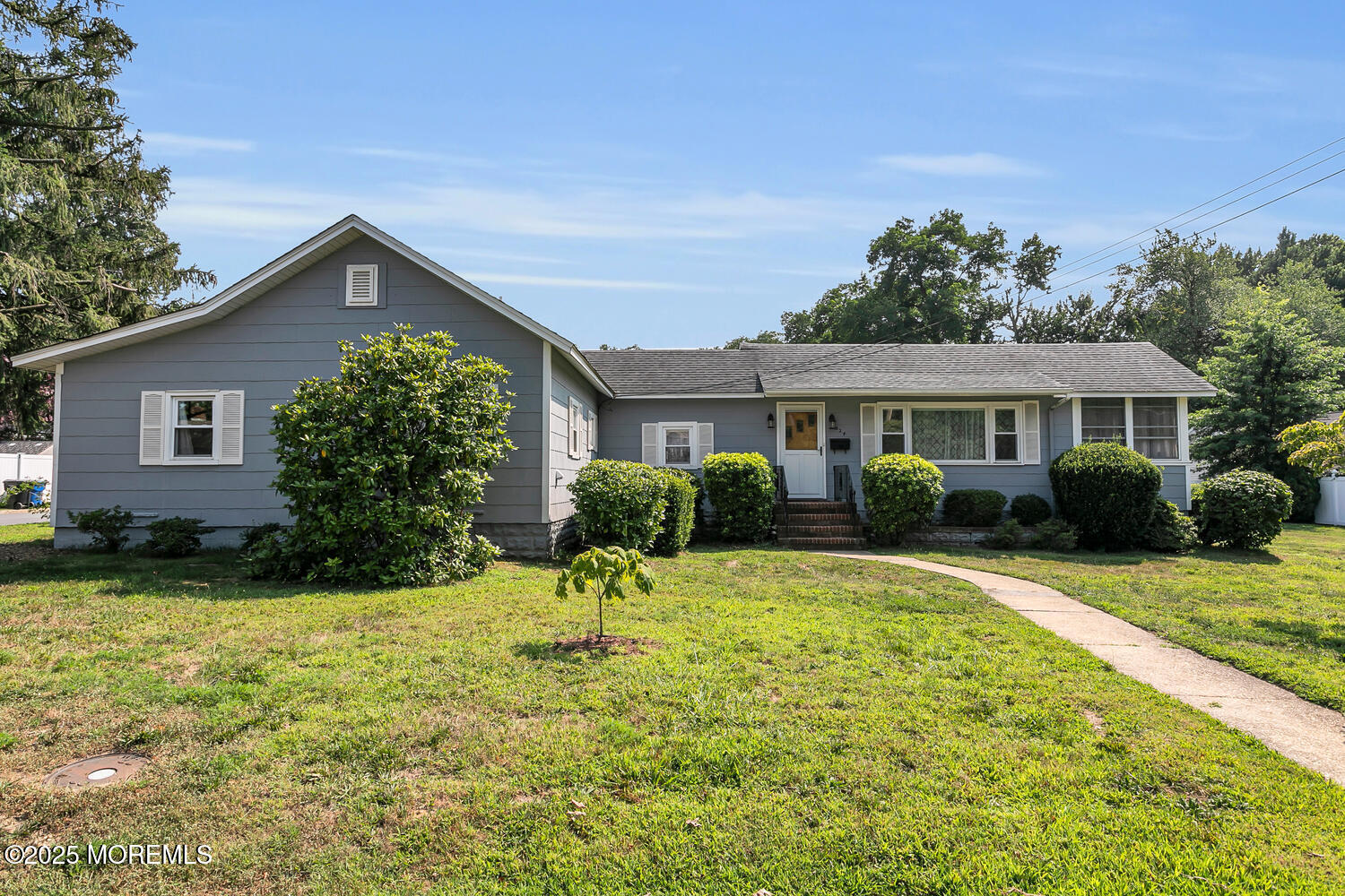 Belford, New Jersey, 07718, United States, 3 Bedrooms Bedrooms, ,2 BathroomsBathrooms,Residential,For Sale,1921068