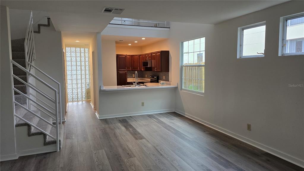Tampa, Florida, 33629, United States, 2 Bedrooms Bedrooms, ,3 BathroomsBathrooms,Residential,For Sale,1858251