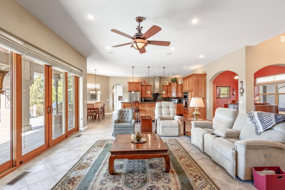 Prineville, Oregon, 97754, United States, 3 Bedrooms Bedrooms, ,3 BathroomsBathrooms,Residential,For Sale,1770738