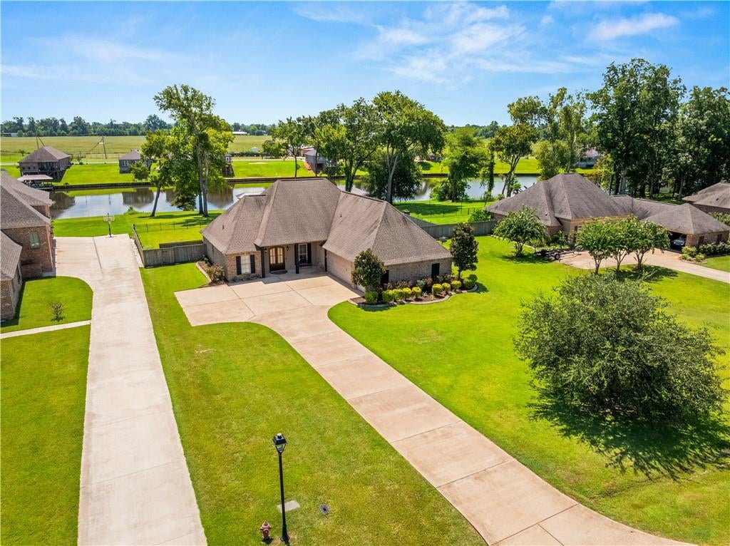 Natchitoches, Louisiana, 71457, United States, 4 Bedrooms Bedrooms, ,3 BathroomsBathrooms,Residential,For Sale,1974090