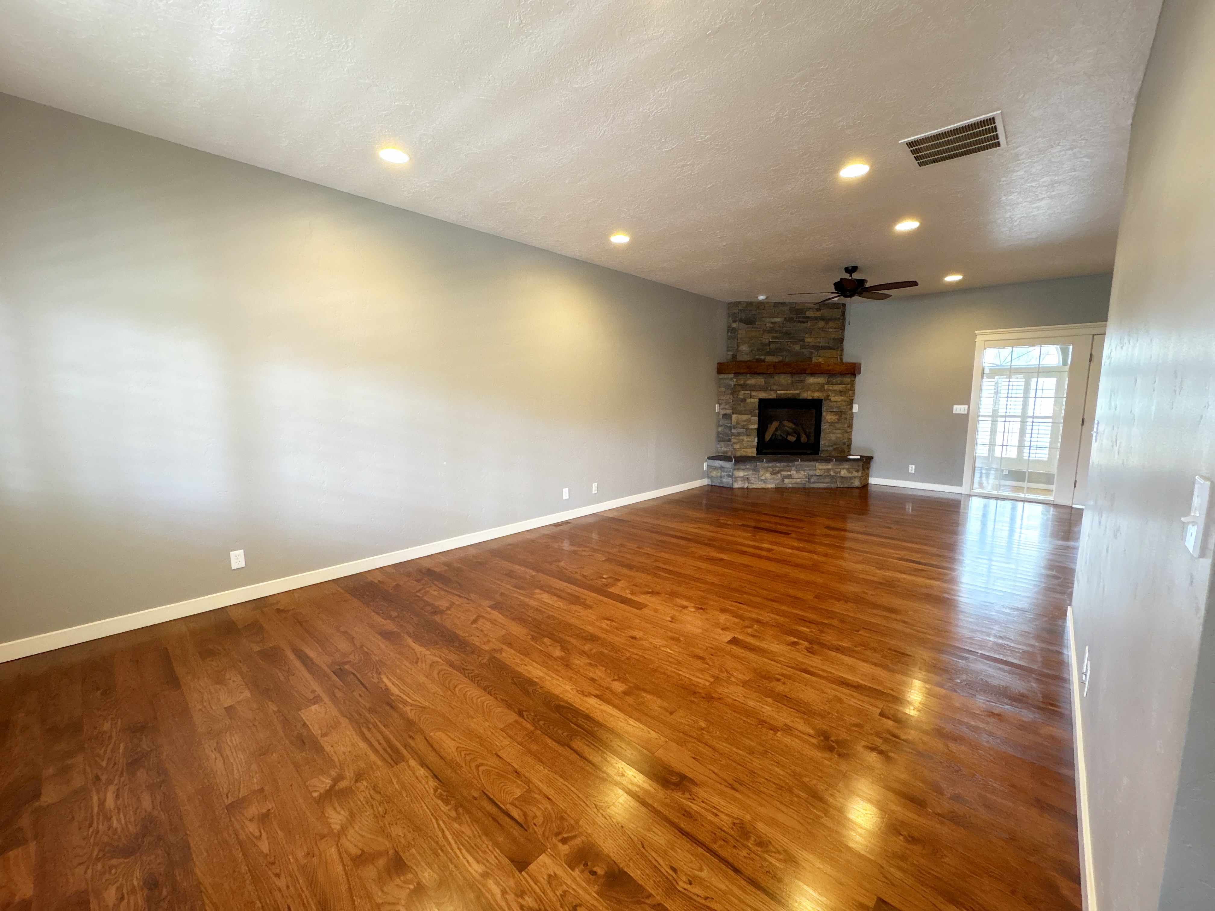 Mountain Home, Idaho, 83647, United States, 4 Bedrooms Bedrooms, ,2 BathroomsBathrooms,Residential,For Sale,1814352