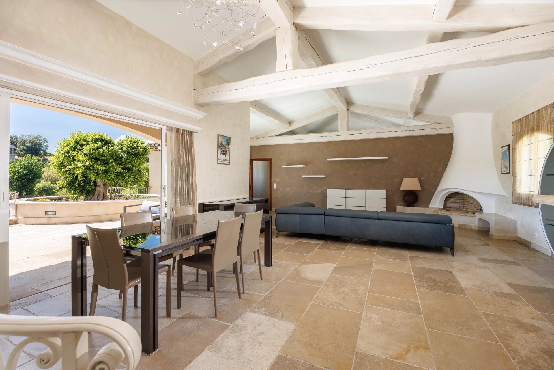 Saint-Paul-de-Vence, Provence-Alpes-Côte d’Azur, 06570, FR, 5 Bedrooms Bedrooms, ,Residential,For Sale,1916847