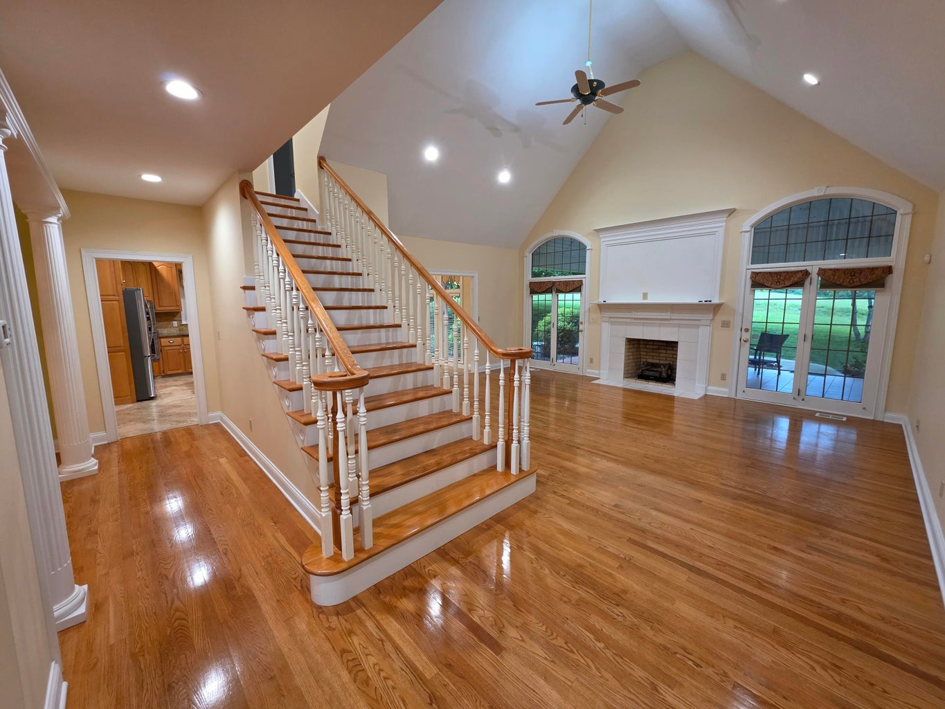 Somerset, Kentucky, 42503, United States, 4 Bedrooms Bedrooms, ,4 BathroomsBathrooms,Residential,For Sale,2048001