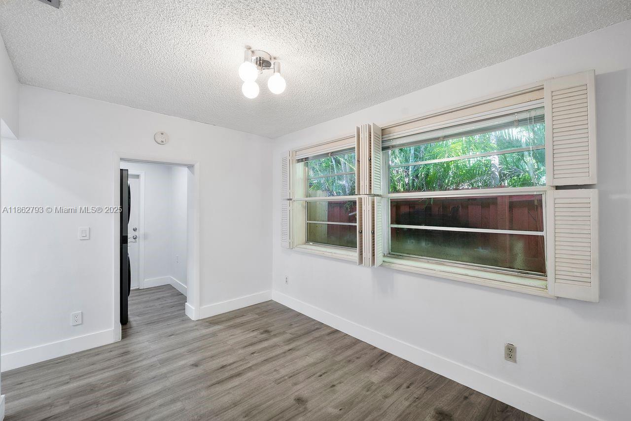 Miami, Florida, 33134, United States, 3 Bedrooms Bedrooms, ,1 BathroomBathrooms,Residential,For Sale,1938840
