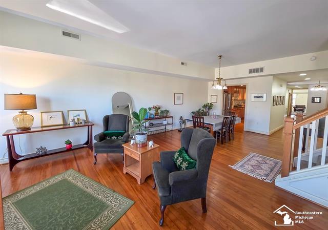 MONROE, Michigan, 48161, United States, 2 Bedrooms Bedrooms, ,3 BathroomsBathrooms,Residential,For Sale,1892814