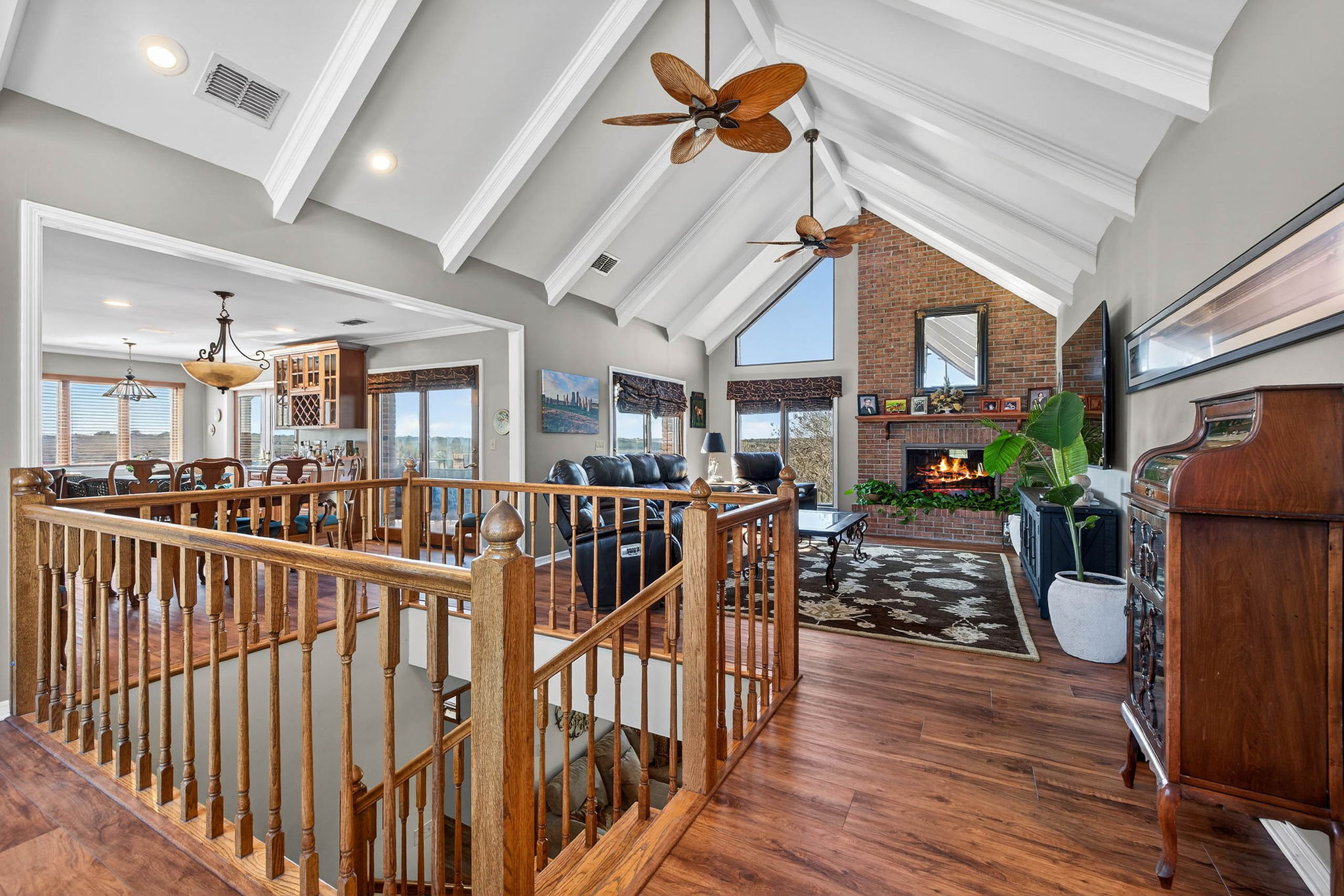 Dade City, Florida, 33525, United States, 4 Bedrooms Bedrooms, ,4 BathroomsBathrooms,Residential,For Sale,2012109