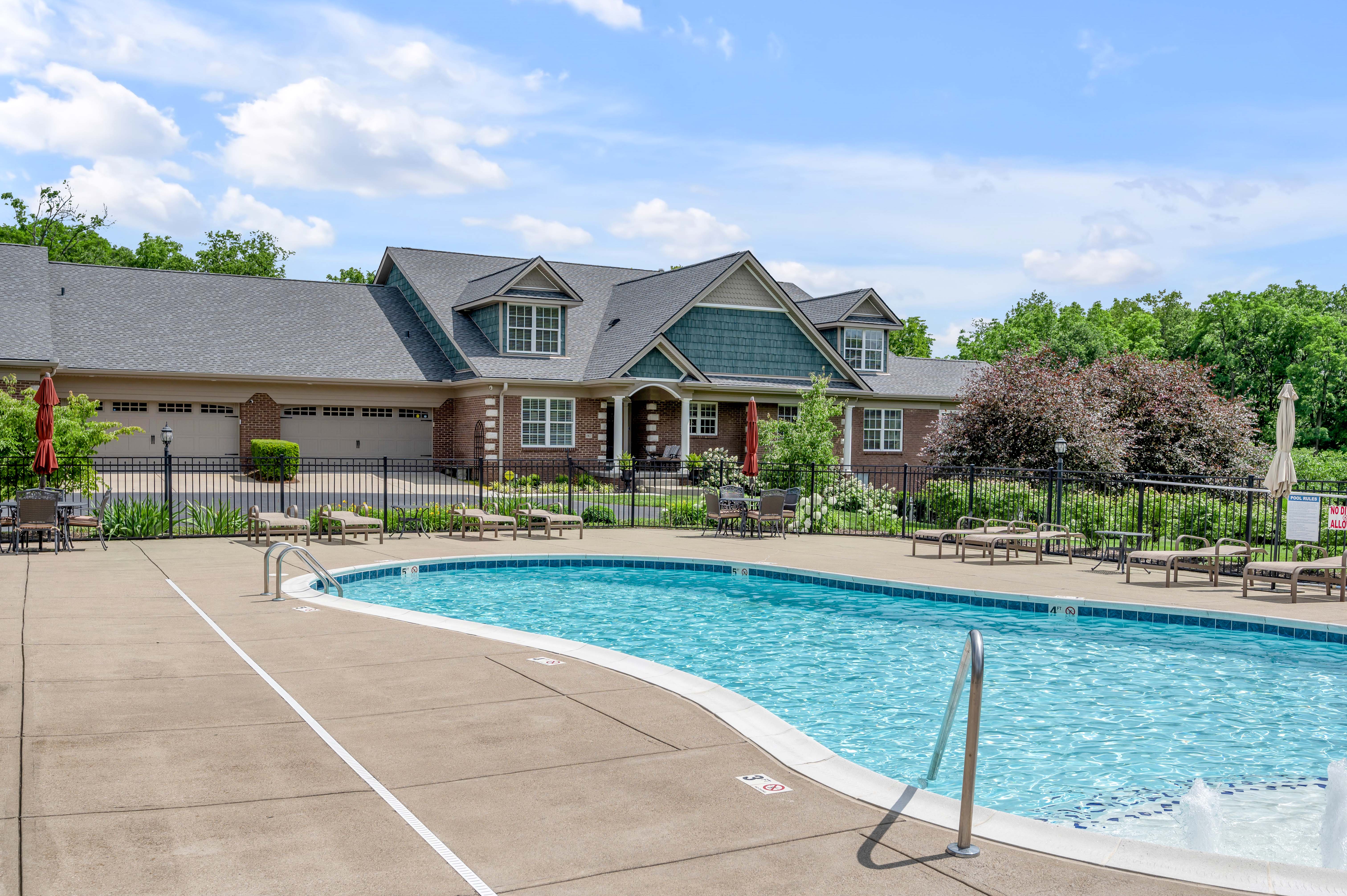  1962 Fort Harrods Drive - 物件實景