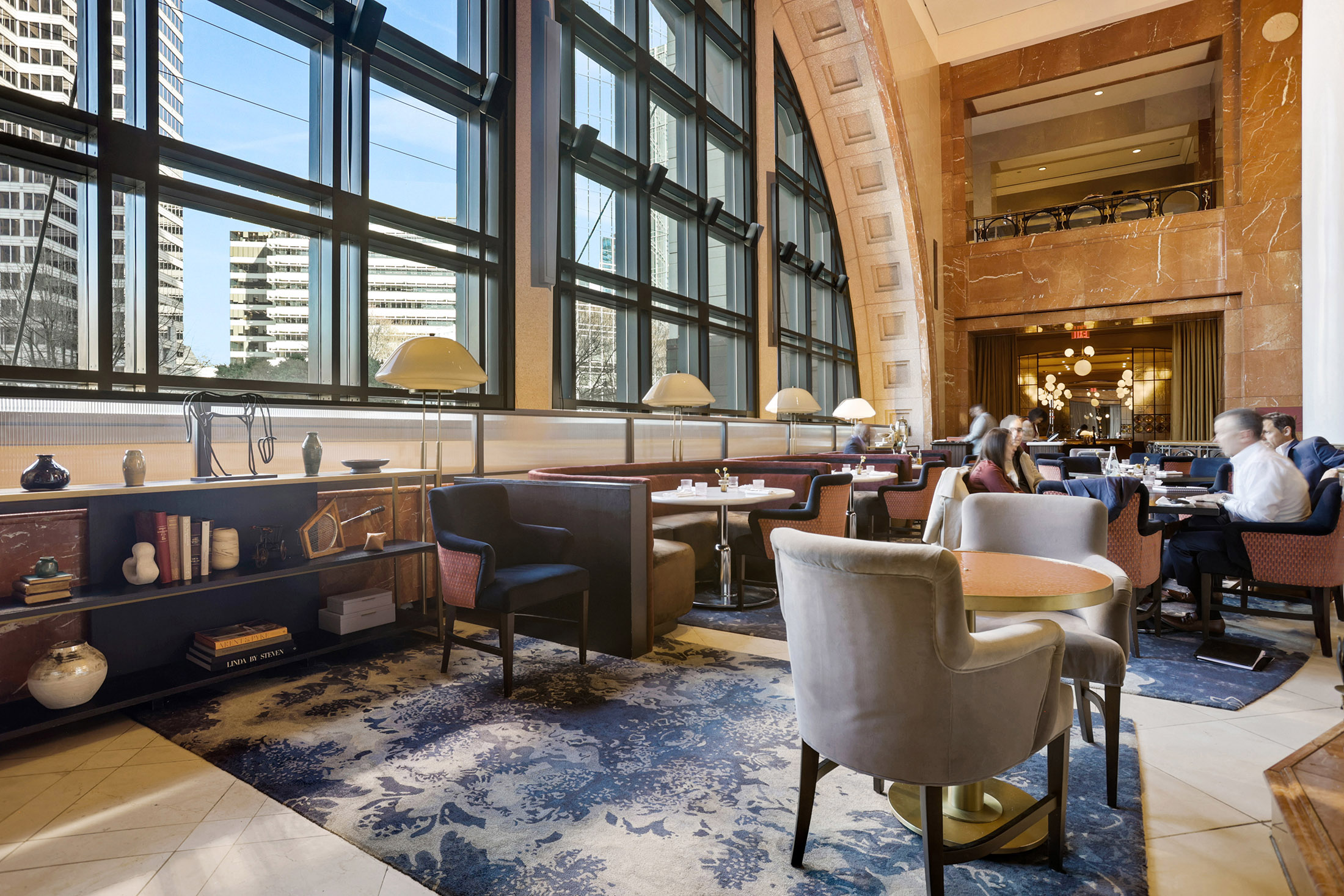  Luxury Meets Iconic Four Seasons Living with Panoramic City Views - 物件實景