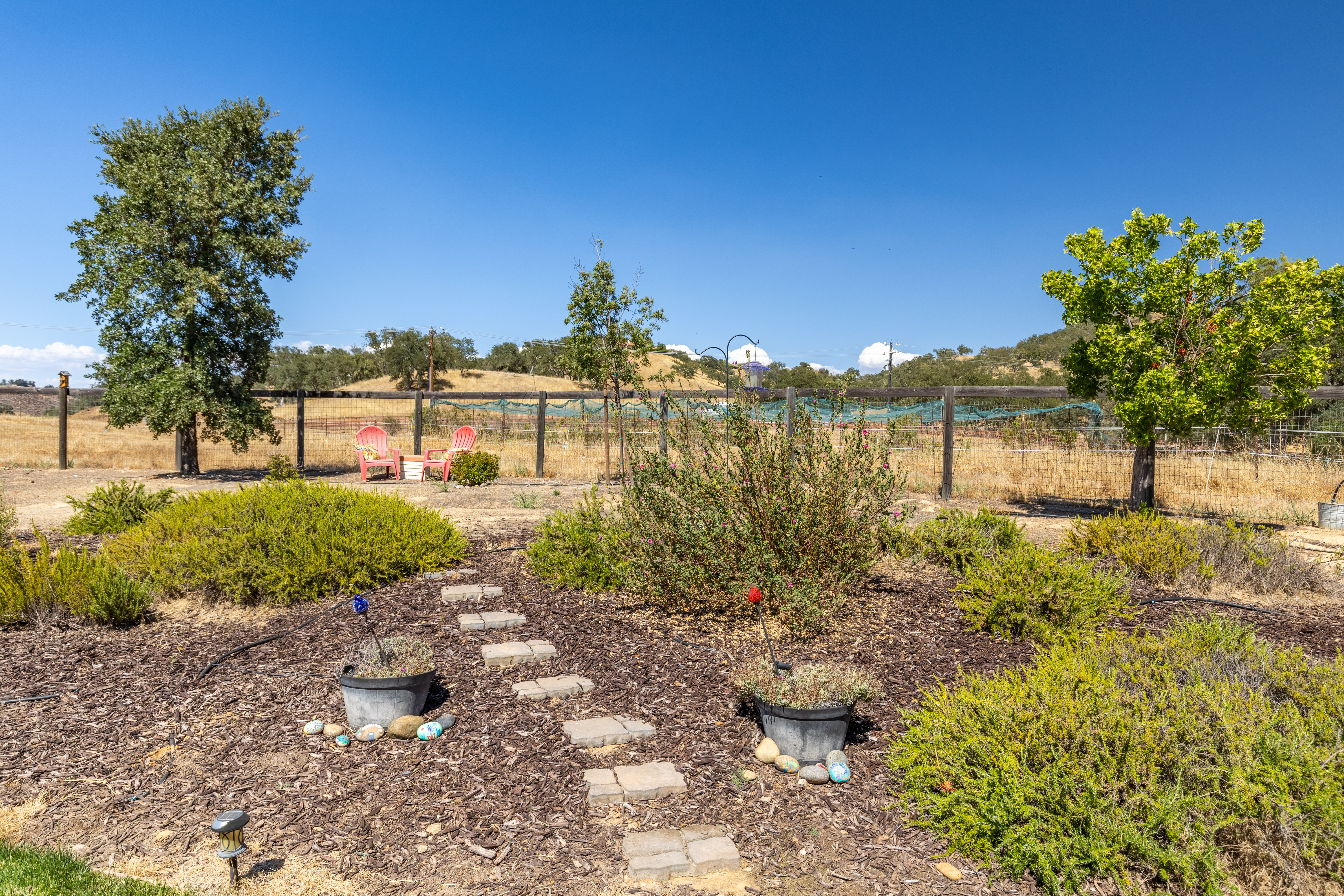  Stunning Lake Nacimiento Retreat with 6-Car Garage, Workshop & RV/Boat Parking - 物件實景