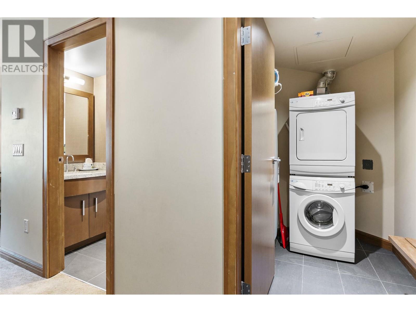 REVELSTOKE, British Columbia, V0E 2S0, CA, 1 Bedroom Bedrooms, ,2 BathroomsBathrooms,Residential,For Sale,1837382