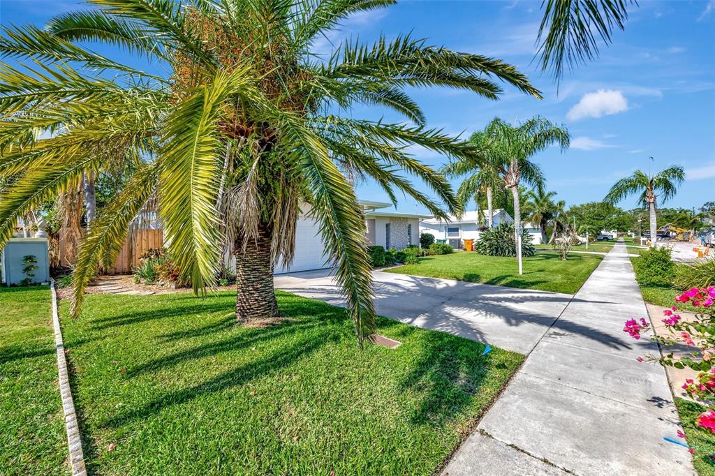 Largo, Florida, 33774, United States, 3 Bedrooms Bedrooms, ,2 BathroomsBathrooms,Residential,For Sale,1776970