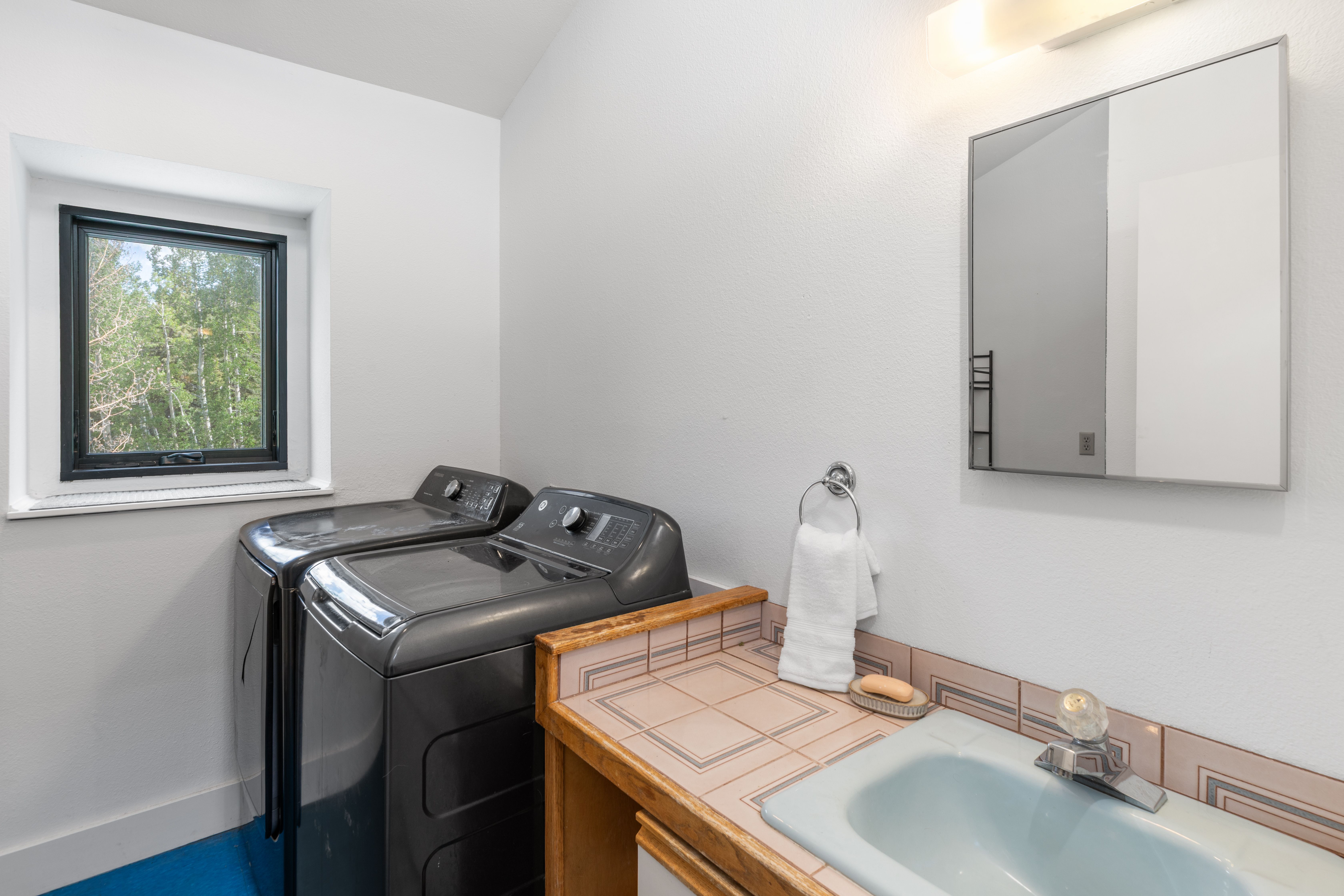  Secluded 4 Bed / 4 Bath Telluride Property - 物件實景
