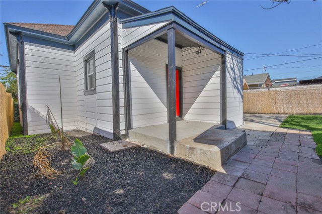 Los Angeles, California, 90044, United States, 3 Bedrooms Bedrooms, ,2 BathroomsBathrooms,Residential,For Sale,1887629